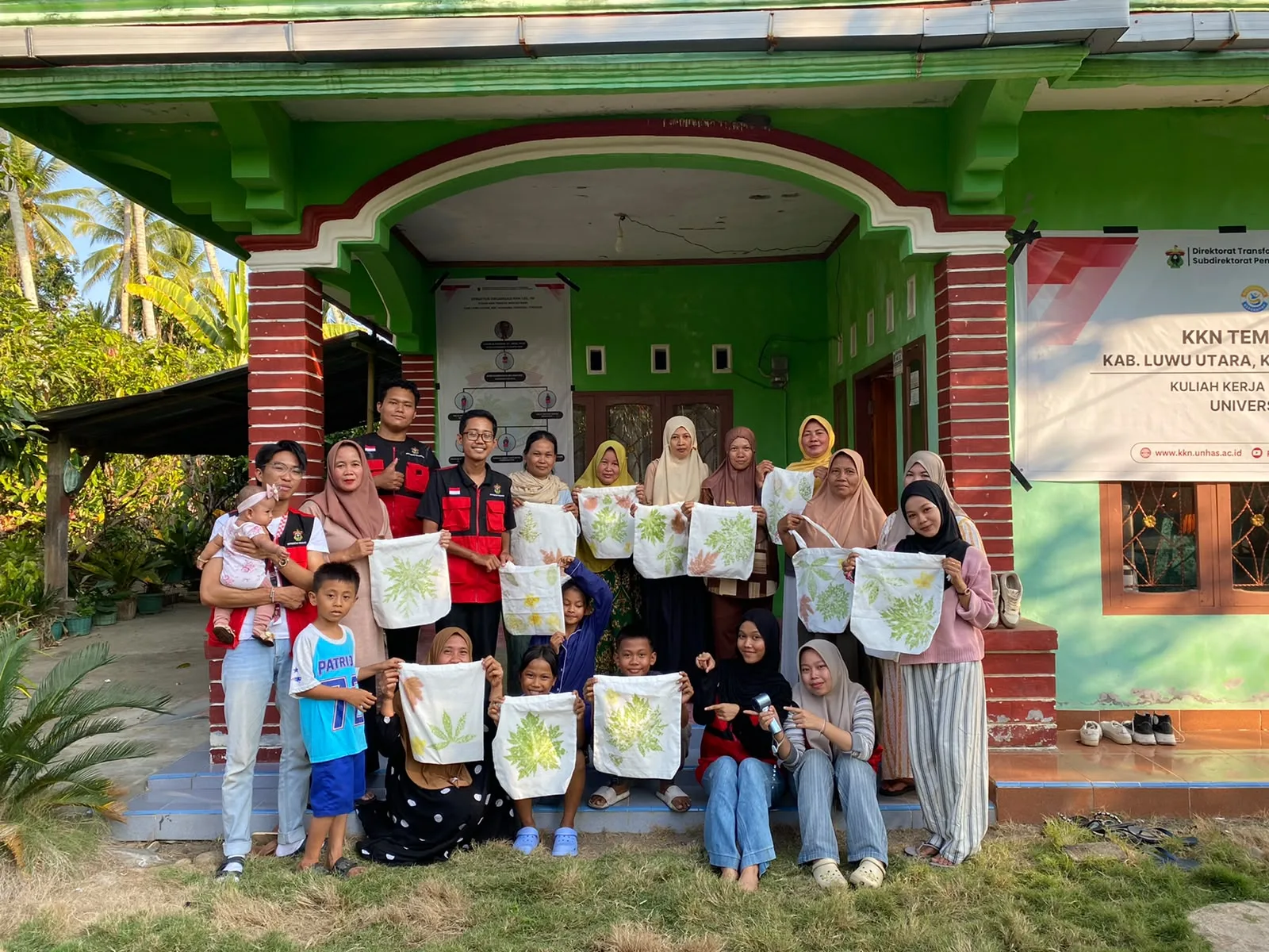 Petualangan Ecoprint: Mengabadikan Keindahan Tumbuhan di Atas Kain